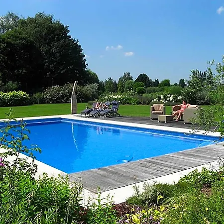Au Grenier Bed & Breakfast