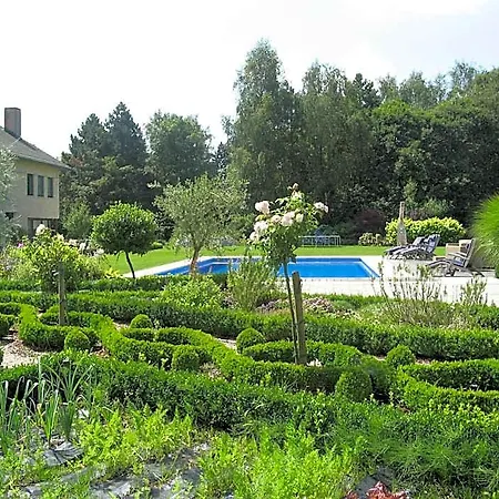 Au Grenier Bed & Breakfast