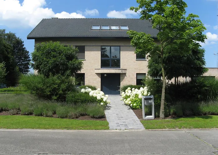 Au Grenier فندق مبيت وإفطار 5*